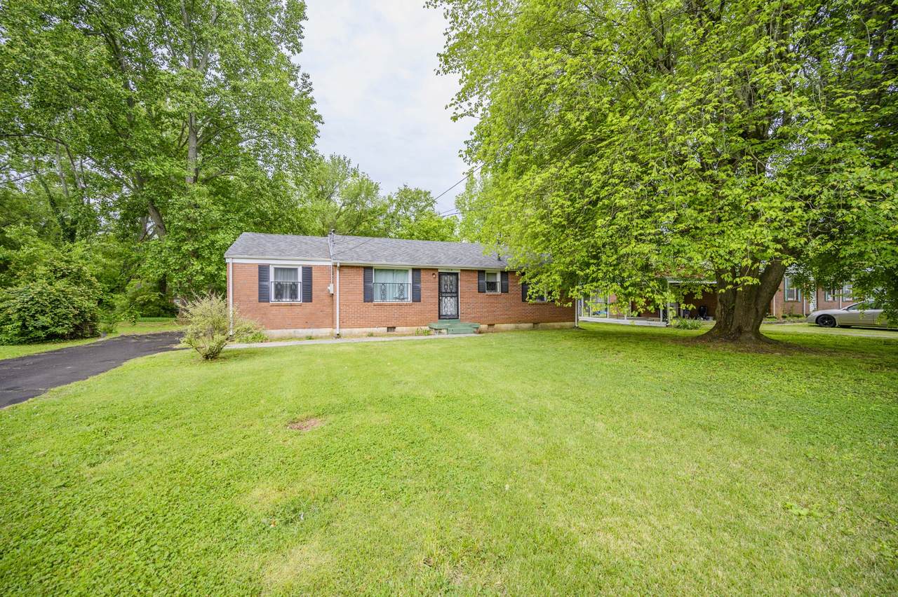 1714 Gardner Dr - Photo 1
