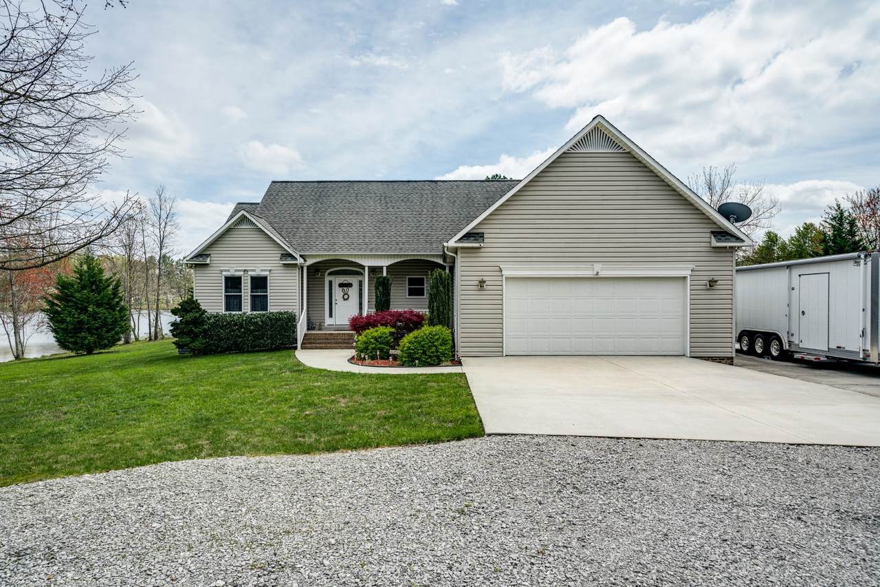 1190 Idlewild Dr - Photo 1