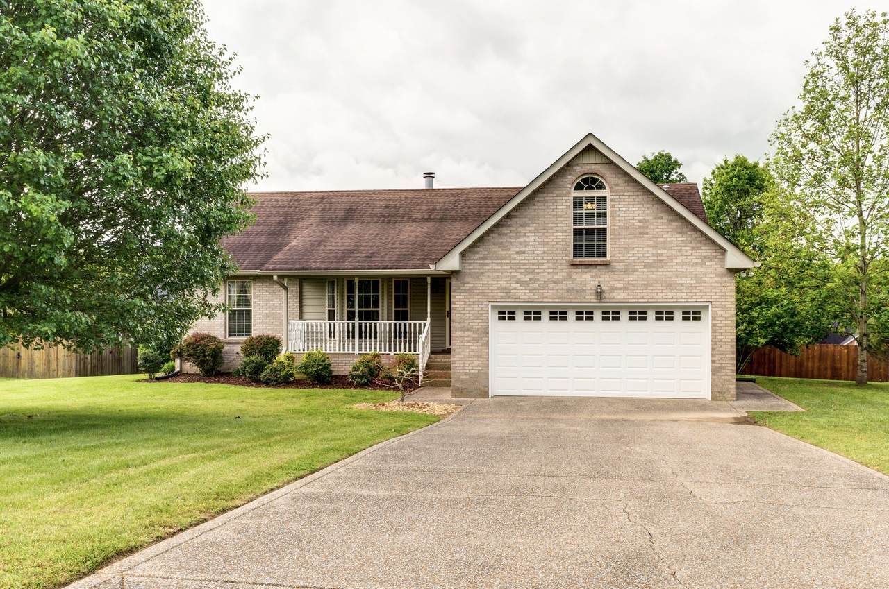 1152 Franklin Dr - Photo 1
