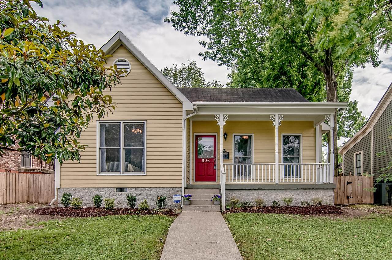 806 Fatherland St - Photo 1
