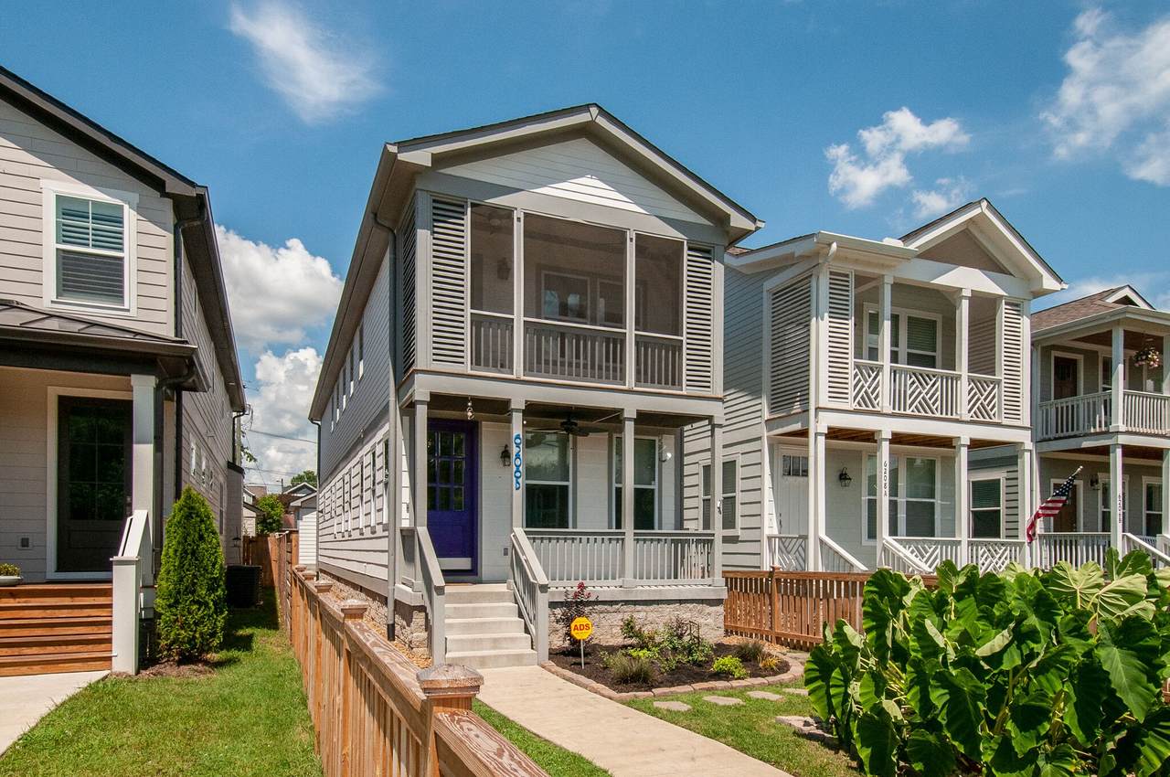 6208B California Ave - Photo 1