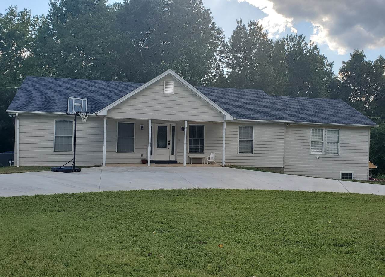 1100 Lynwood Gupton Rd - Photo 1