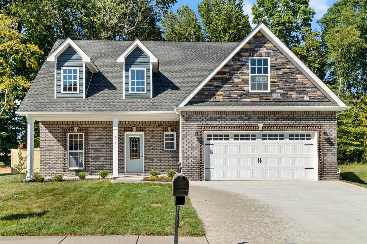 721 Farmington - Photo 1