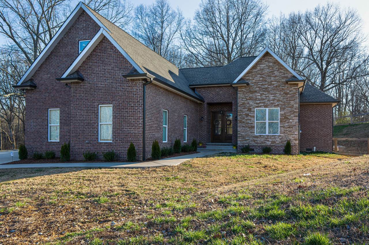 7222 Sleepy Hollow Rd - Photo 1
