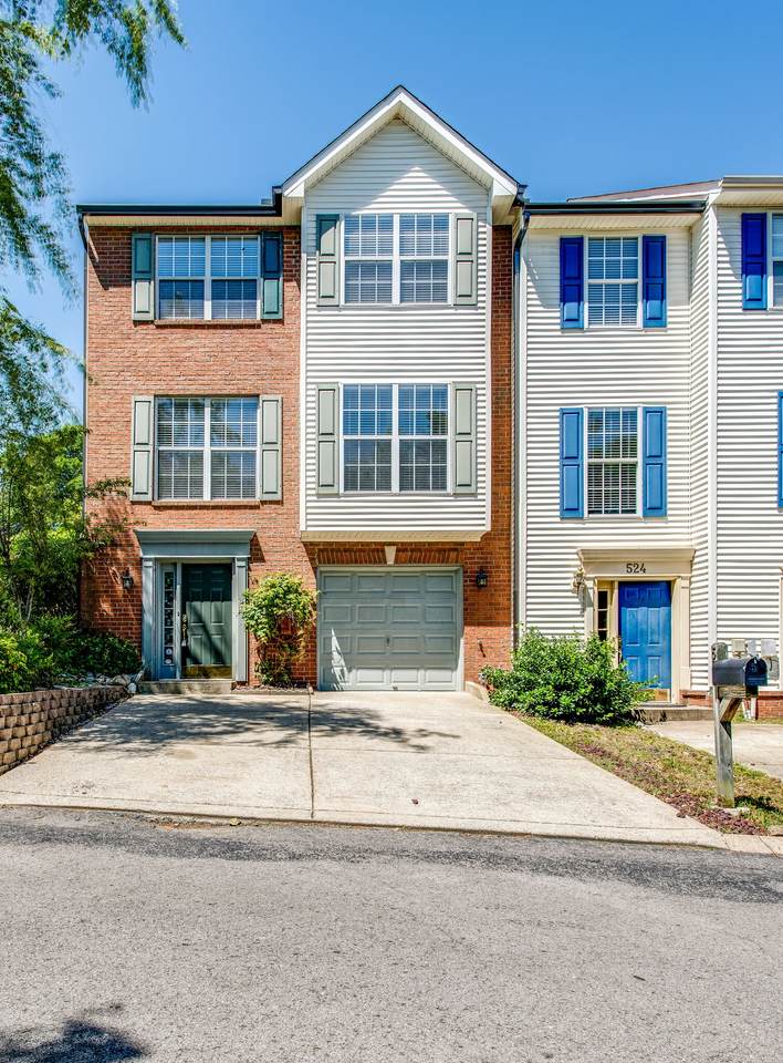 525 Huntington Ridge Dr - Photo 1