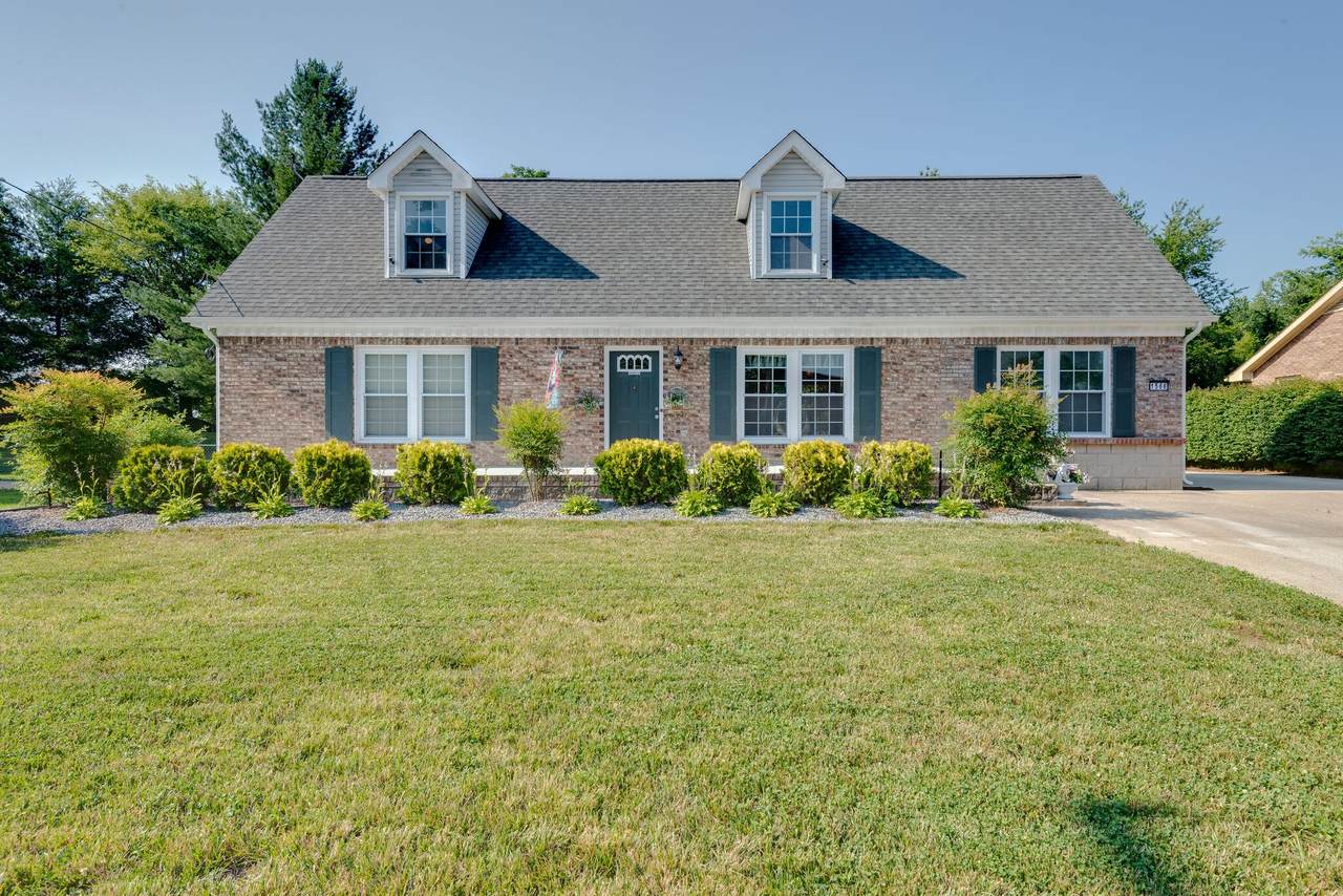 1566 Barrett Dr - Photo 1
