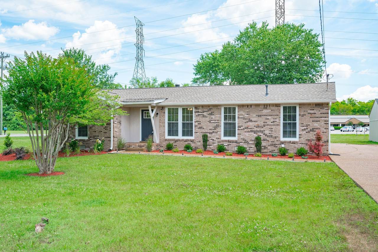 760 Harpeth Pkwy - Photo 1