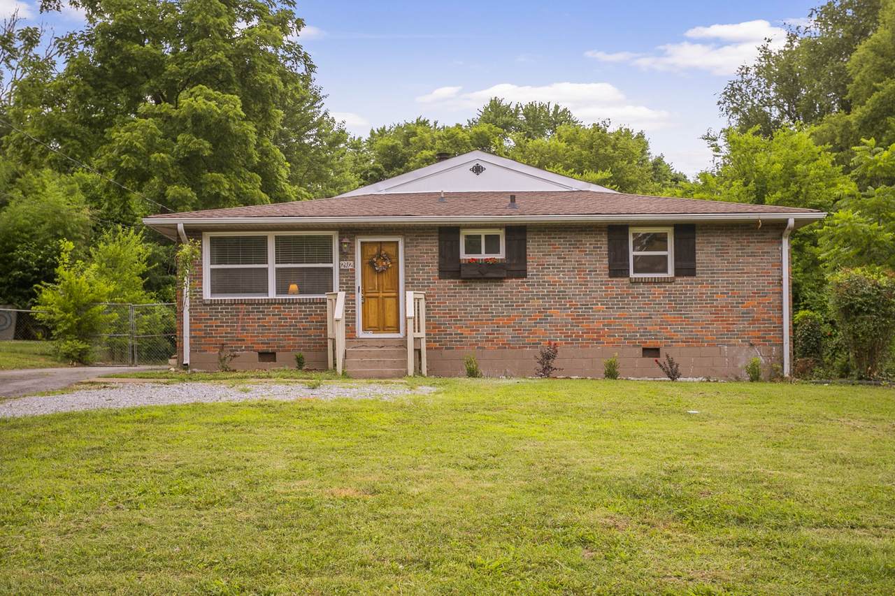 2912 Twin Lawn Dr - Photo 1