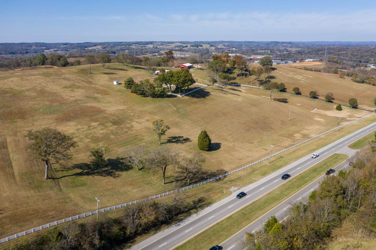 1731 Nashville Hwy - Photo 1