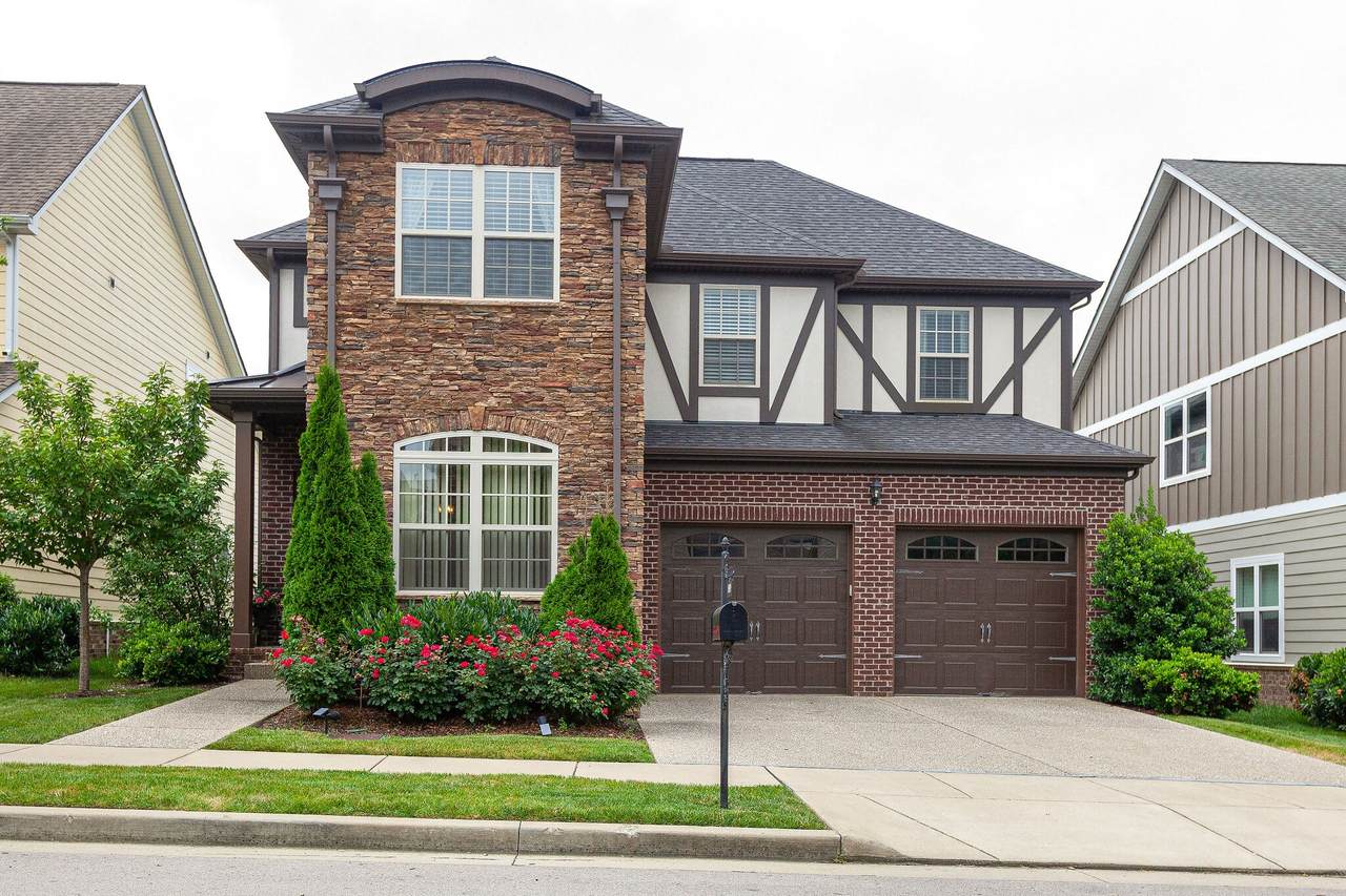 1009 Swanson Ln - Photo 1