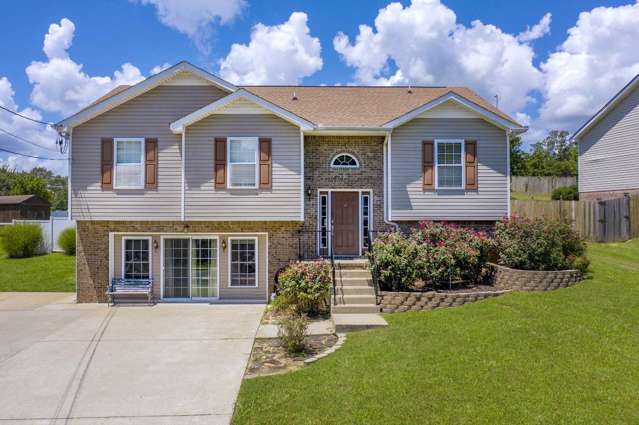 1468 Buchanon Dr - Photo 1