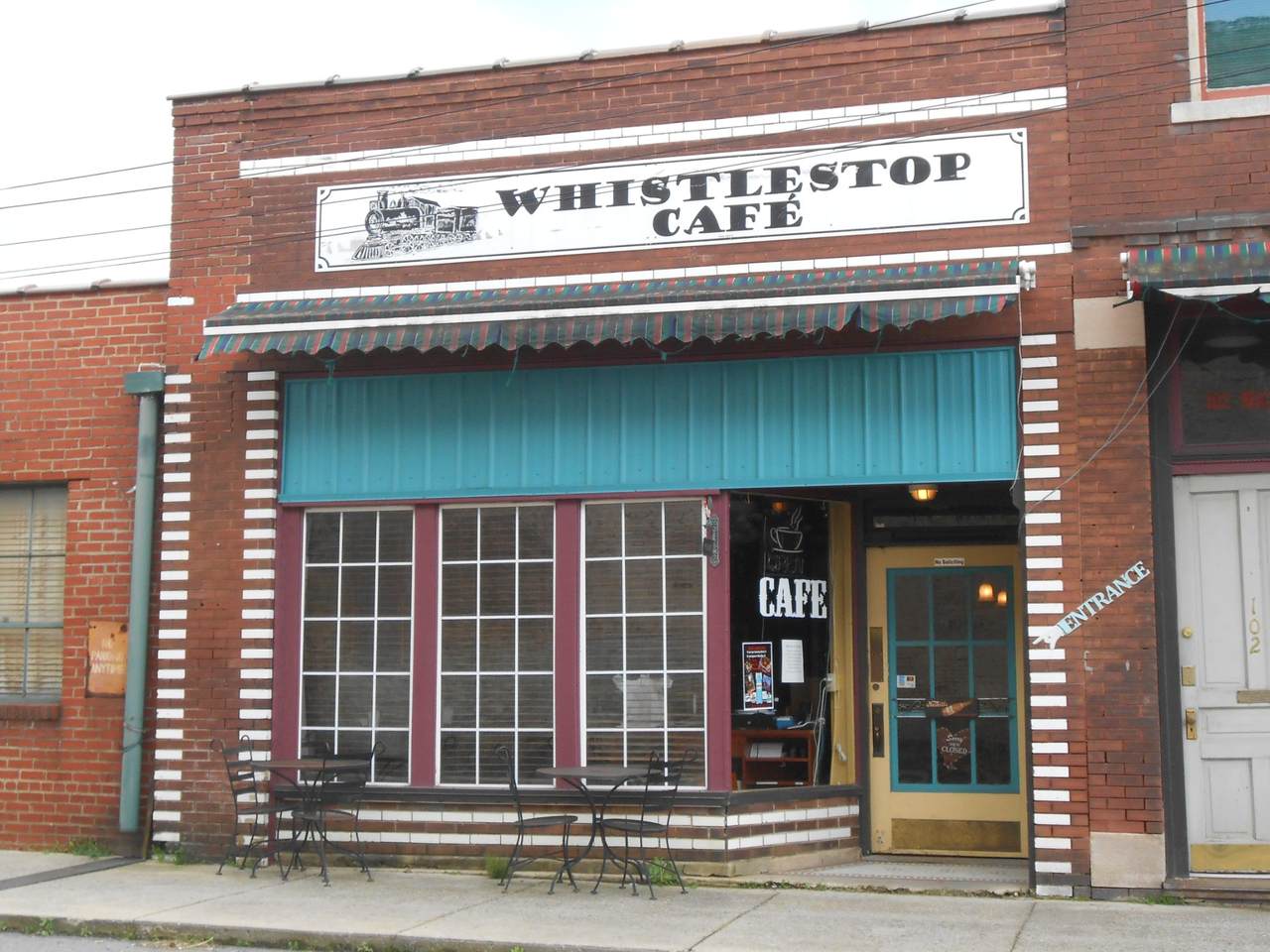 104 Main St - Photo 1
