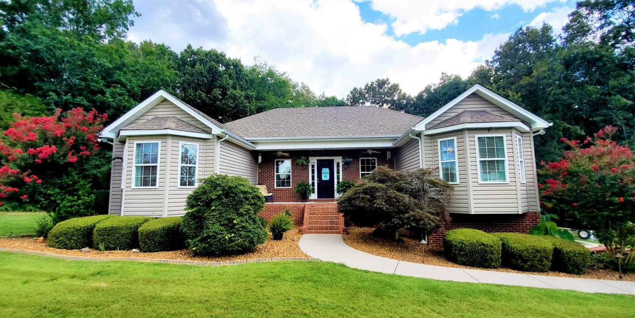 382 Fairview Circle - Photo 1