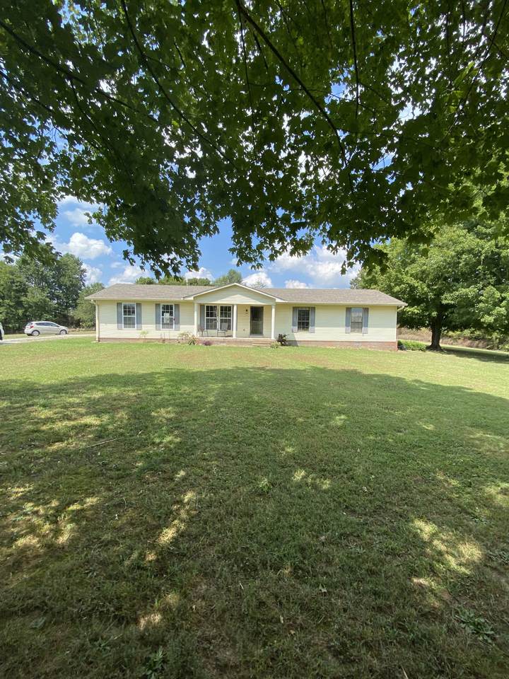 221 Riddle Ln - Photo 1