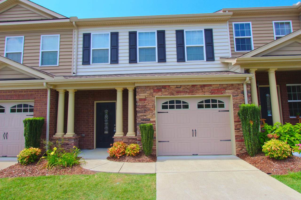 802 Meadow Crest Way - Photo 1