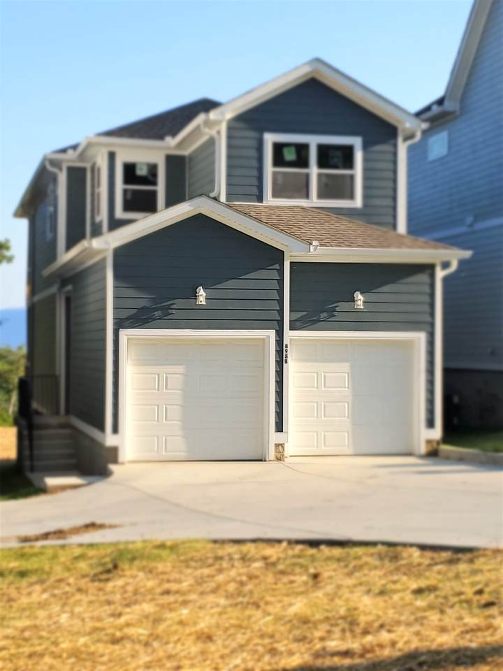 898 Youngs Ln - Photo 1