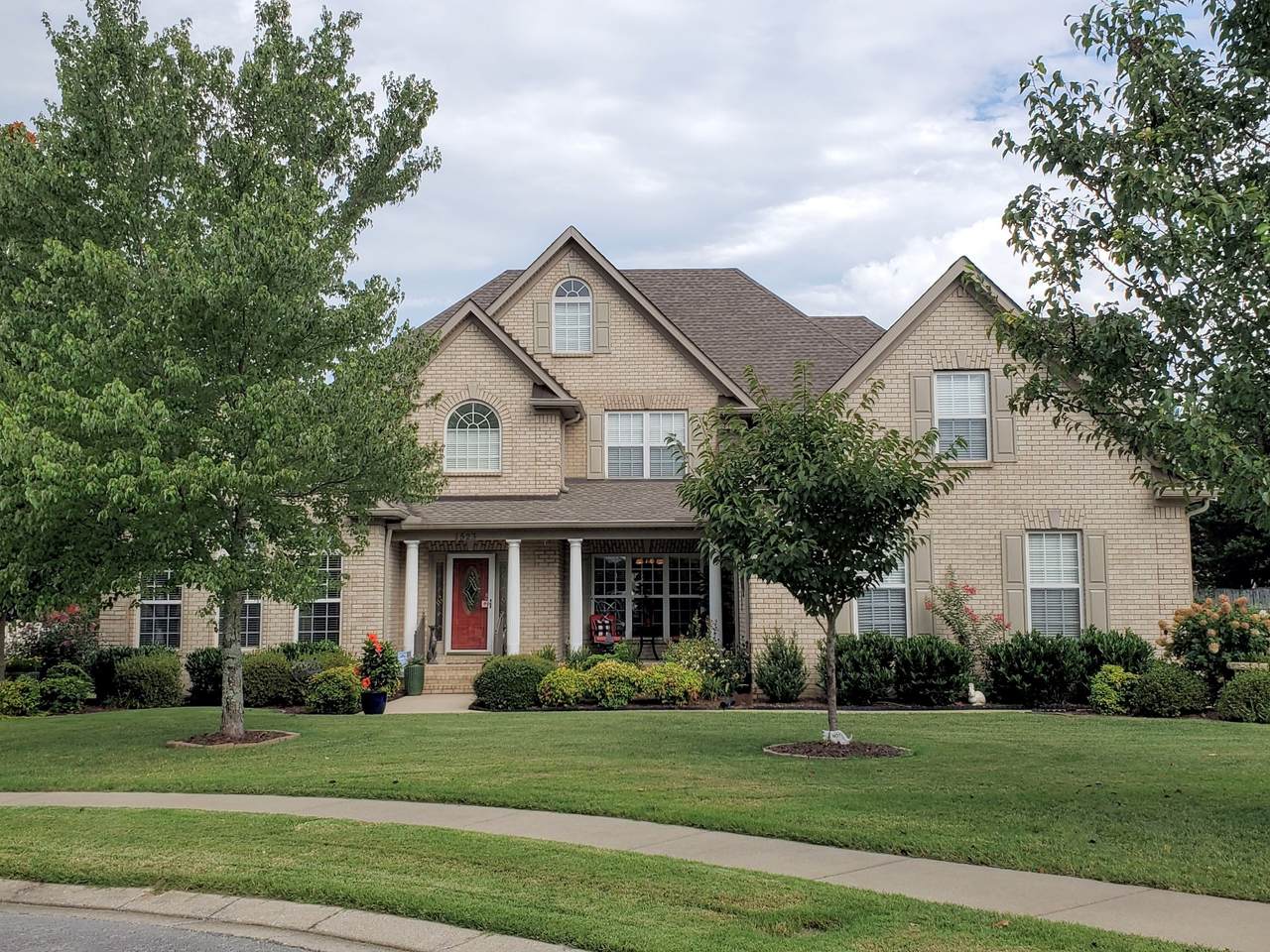 1523 Winterberry Dr - Photo 1