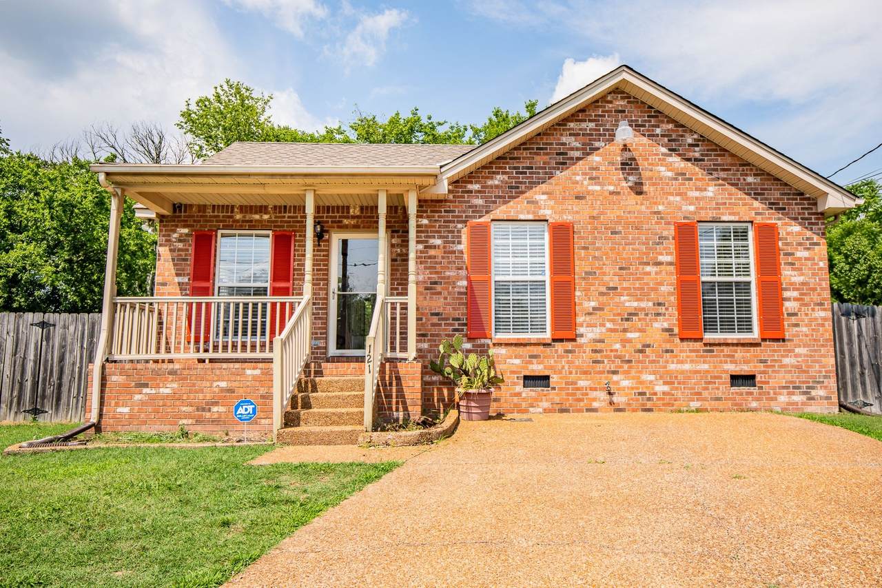 121 Rothwood Ct - Photo 1