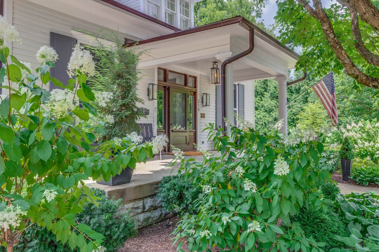 214 4th Ave - Photo 1
