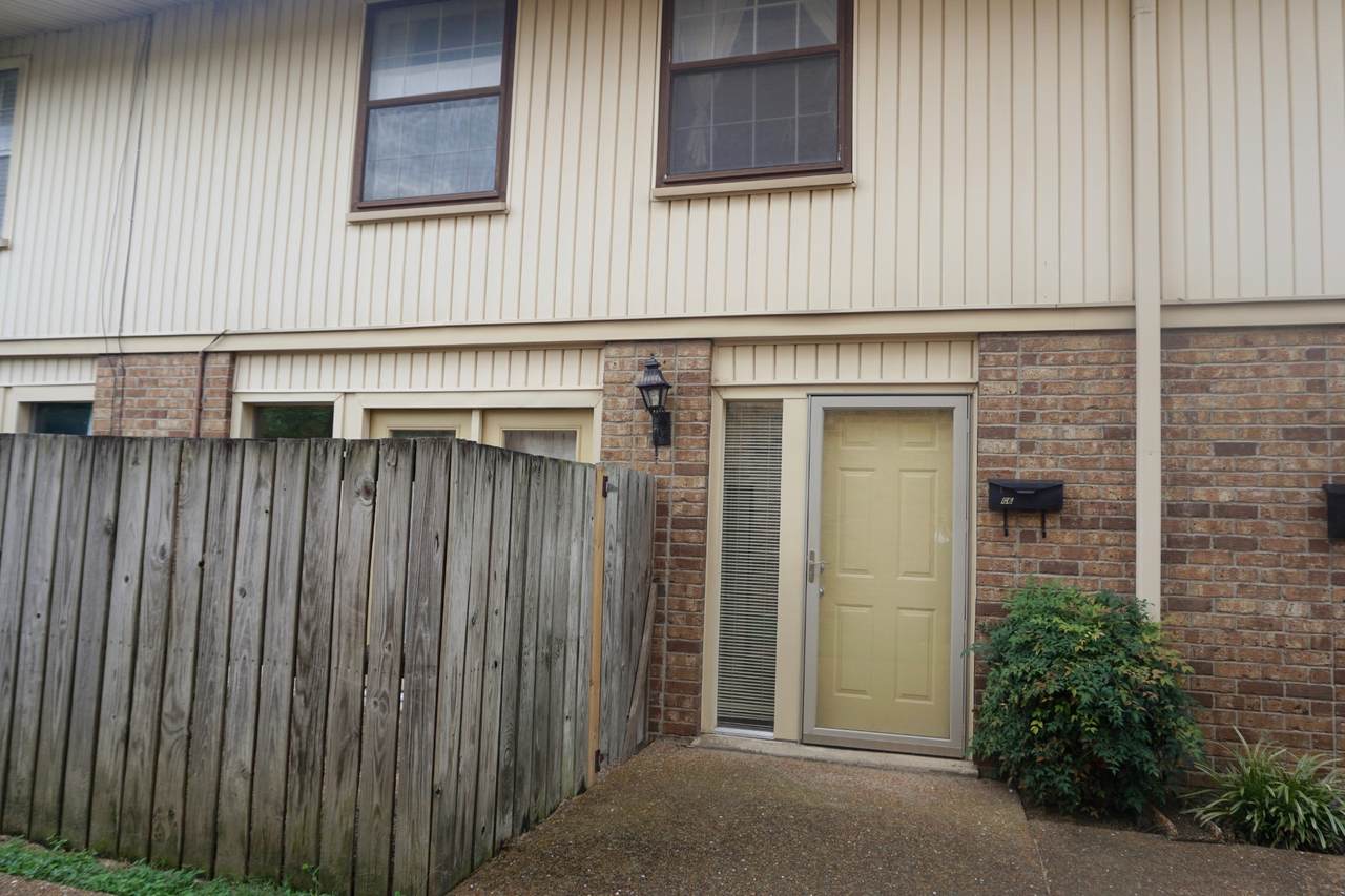 2116 Hobbs Rd - Photo 1