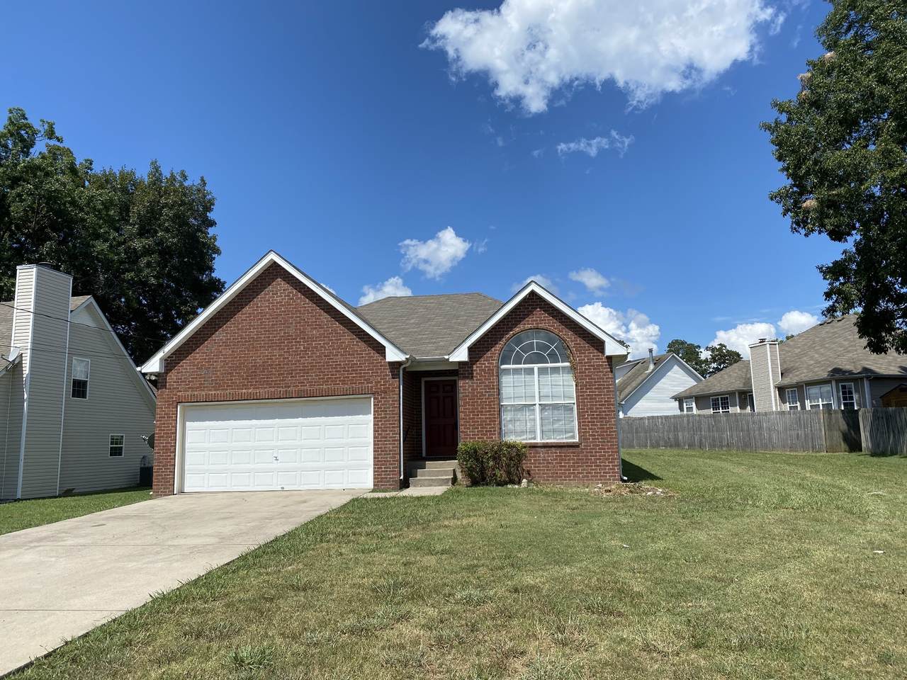 930 Lavergne Ln - Photo 1