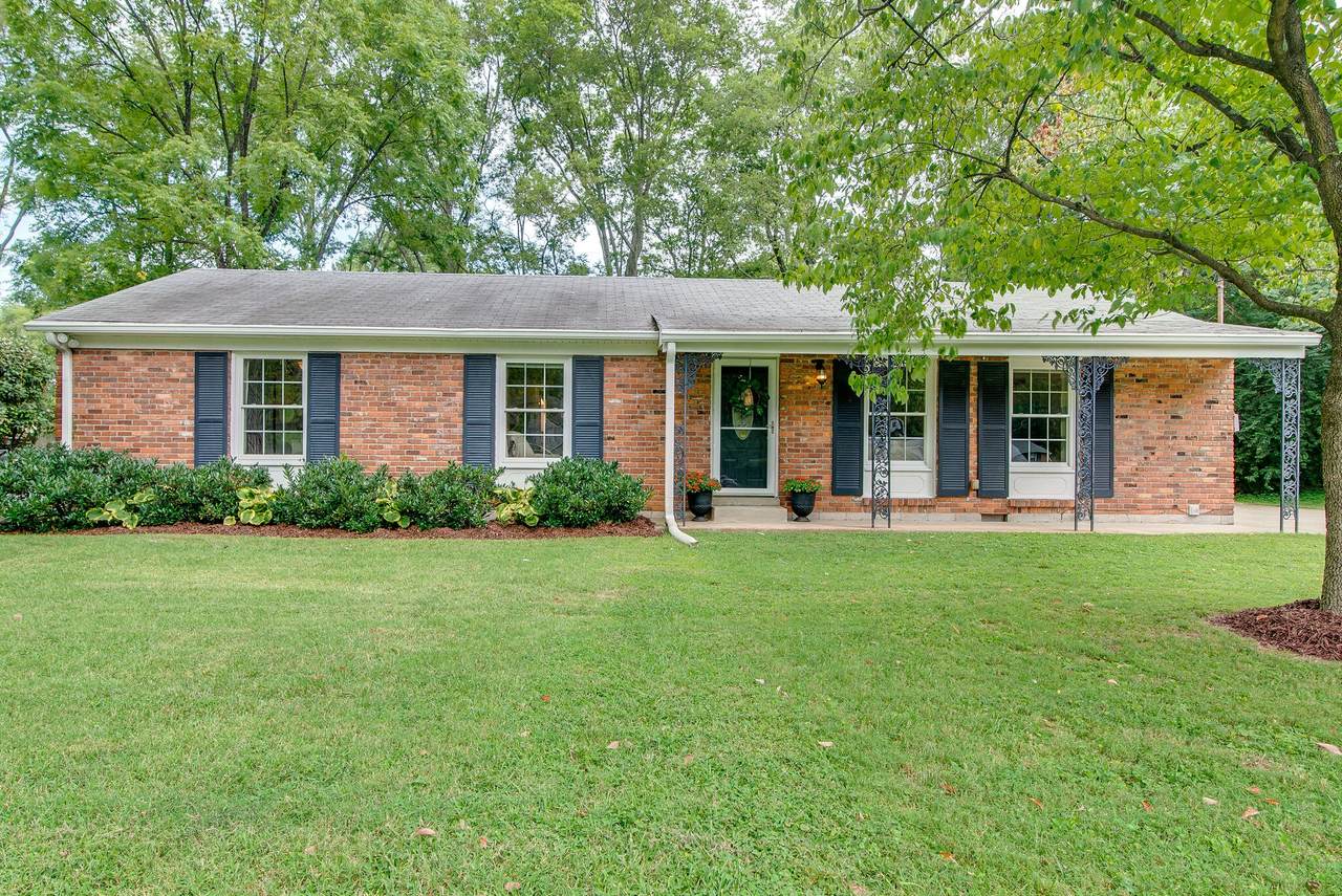 4822 Briarwood Dr - Photo 1