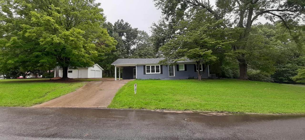 1014 Pine Cir - Photo 1