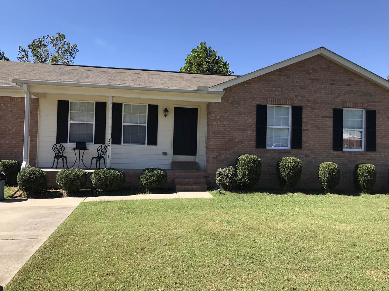 421 Eisenhower Dr - Photo 1