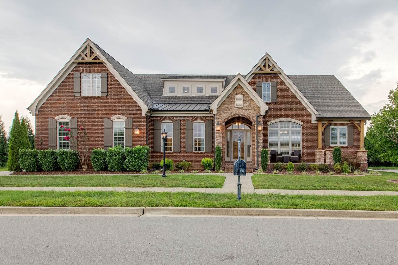 1045 Harwick Dr - Photo 1
