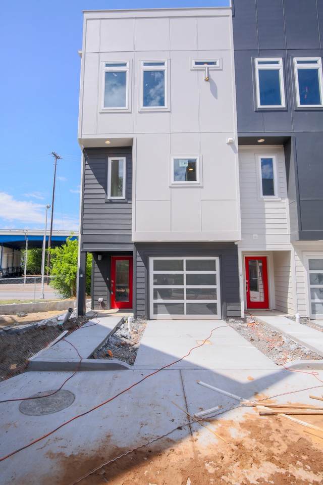 2410 Meharry Blvd - Photo 1