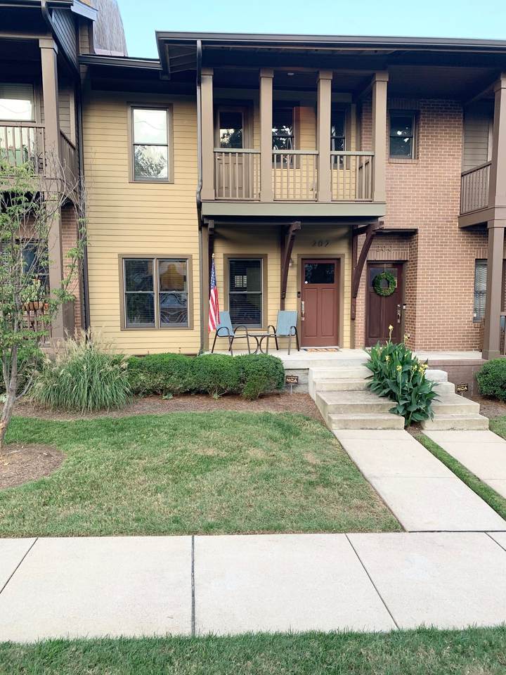 202 36th Ave - Photo 1
