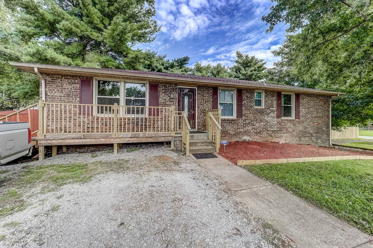 4765 Kennysaw Dr - Photo 1