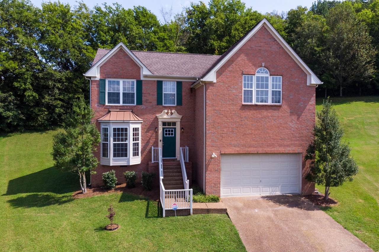 909 Canyon Ct - Photo 1