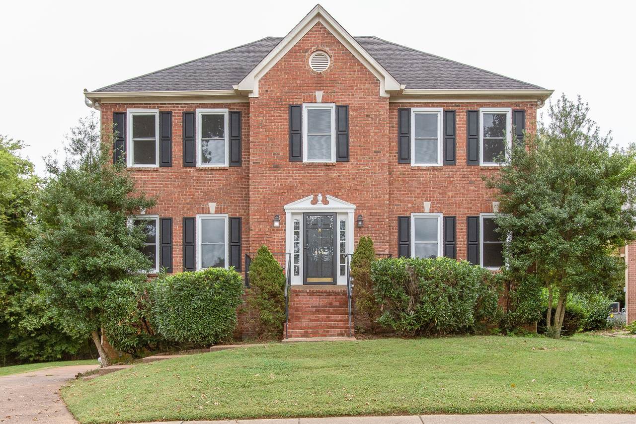 415 Sir John Ct - Photo 1