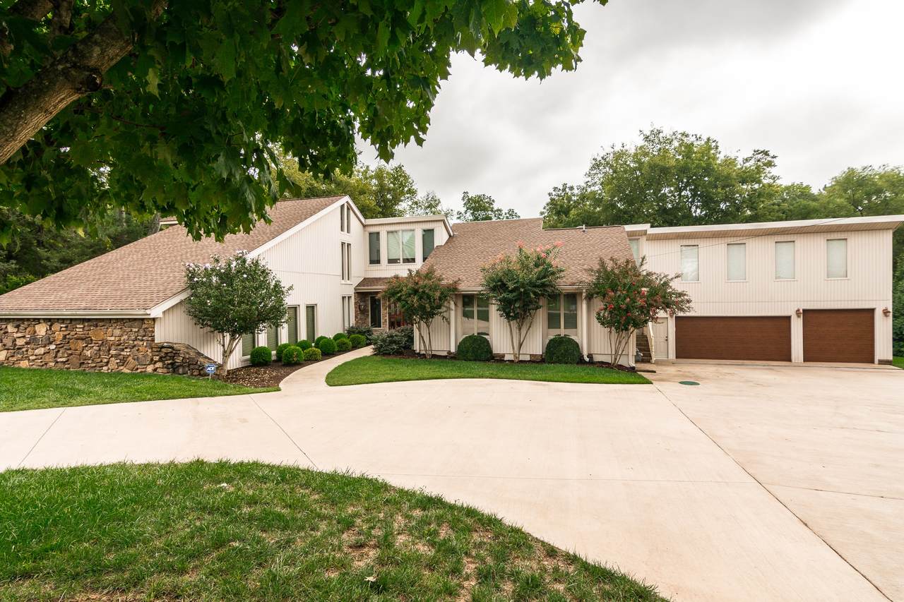 119 Stonewall Dr - Photo 1