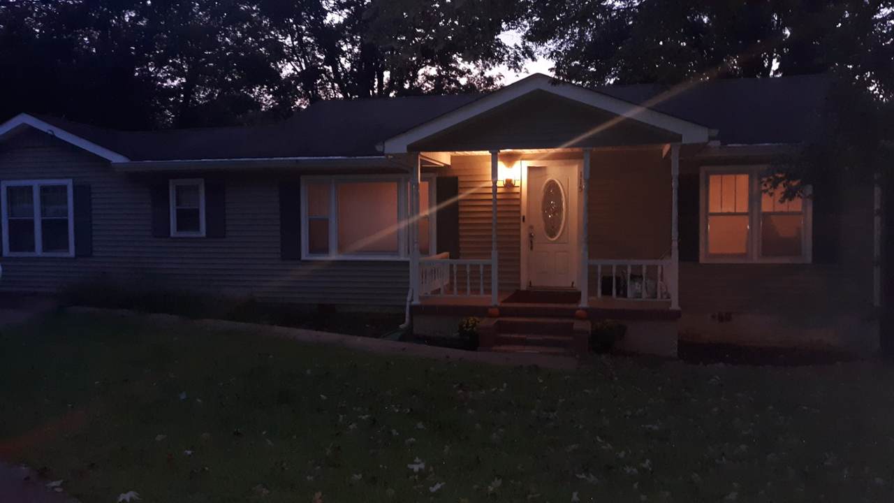 115 Oak Ave - Photo 1