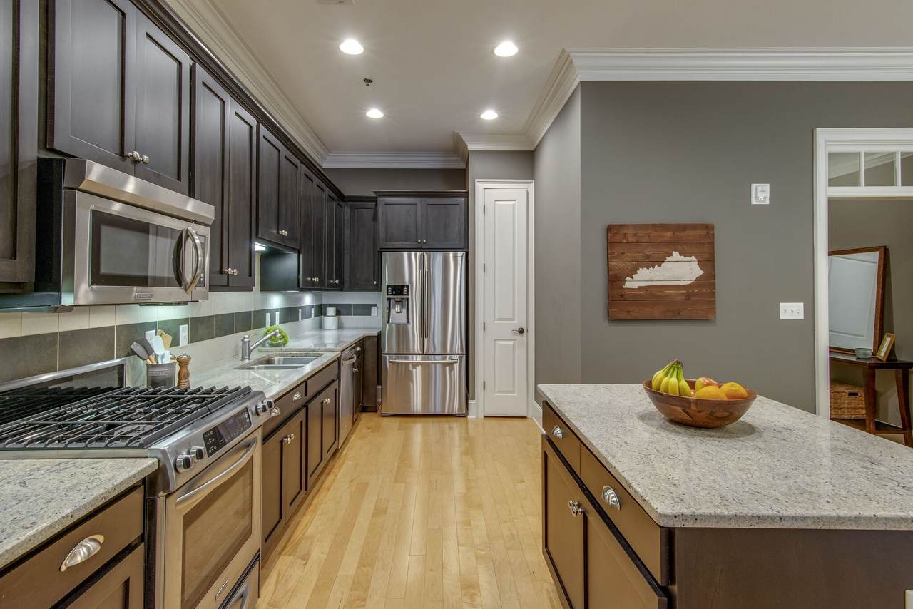 4120 Ridgefield Dr - Photo 1