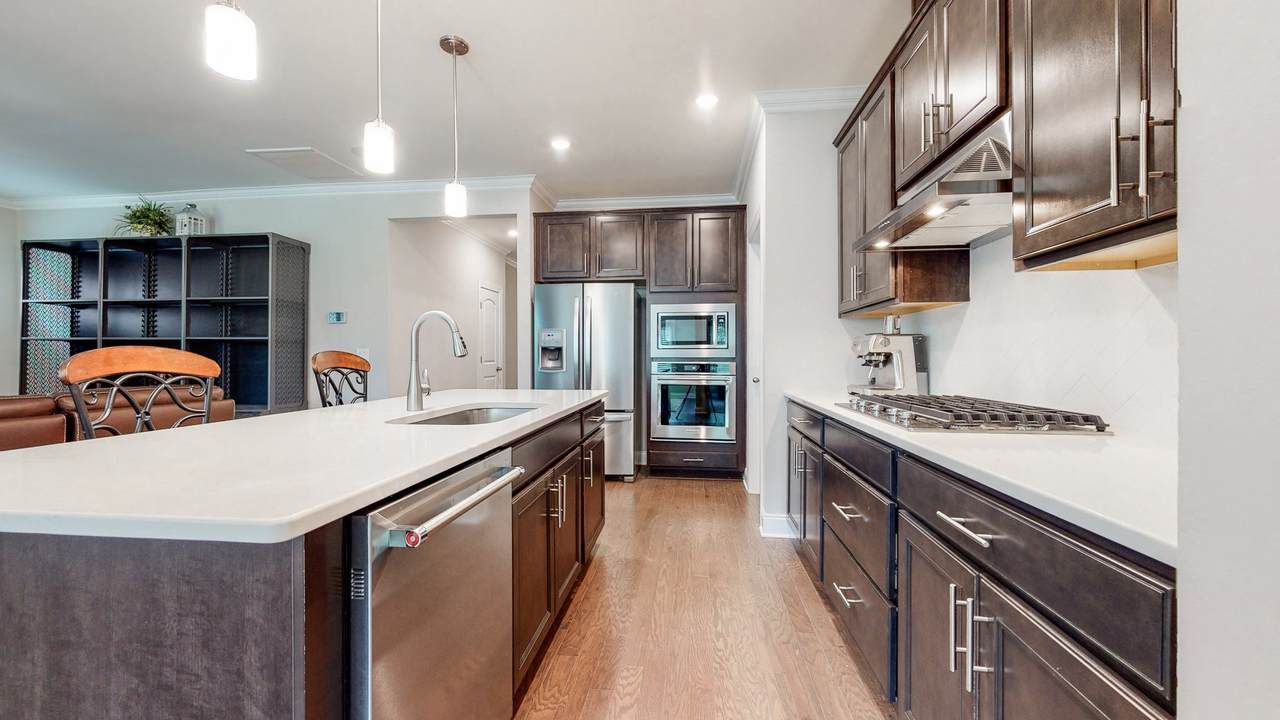 2492 Prairie Hill Dr - Photo 1