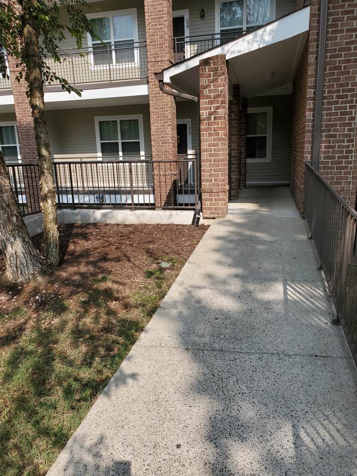 2310 Elliott Ave - Photo 1