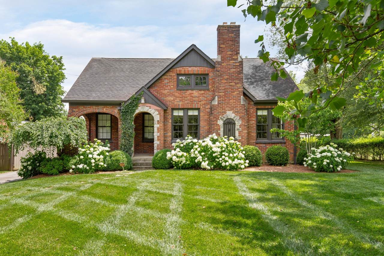 1011 Graybar Ln - Photo 1