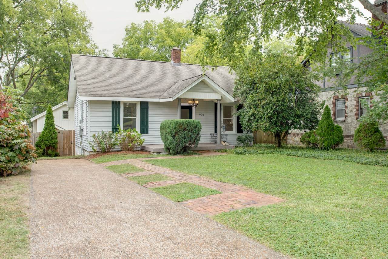 924 Waldkirch Ave - Photo 1