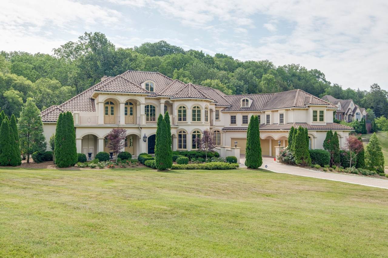 336 White Swans Crossing - Photo 1