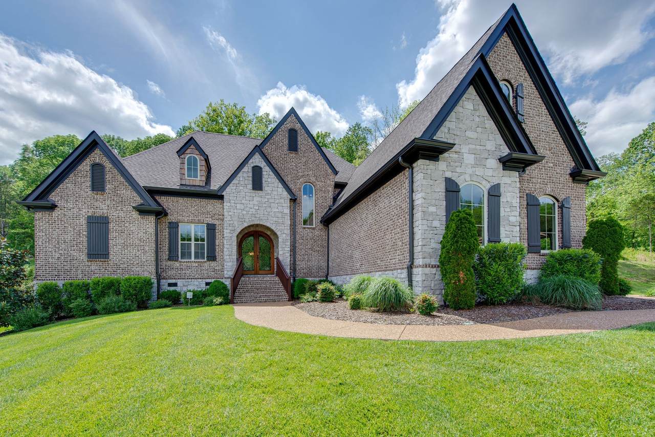 801 Singleton Lane - Photo 1