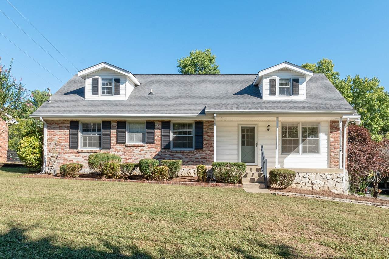 205 Spring Rd - Photo 1