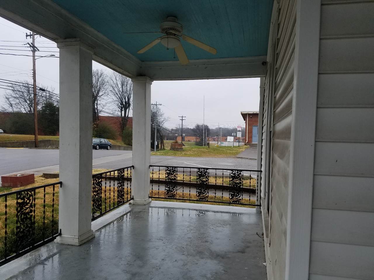 222 Union St - Photo 1