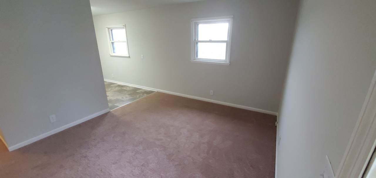 3312 Niagara Dr - Photo 1