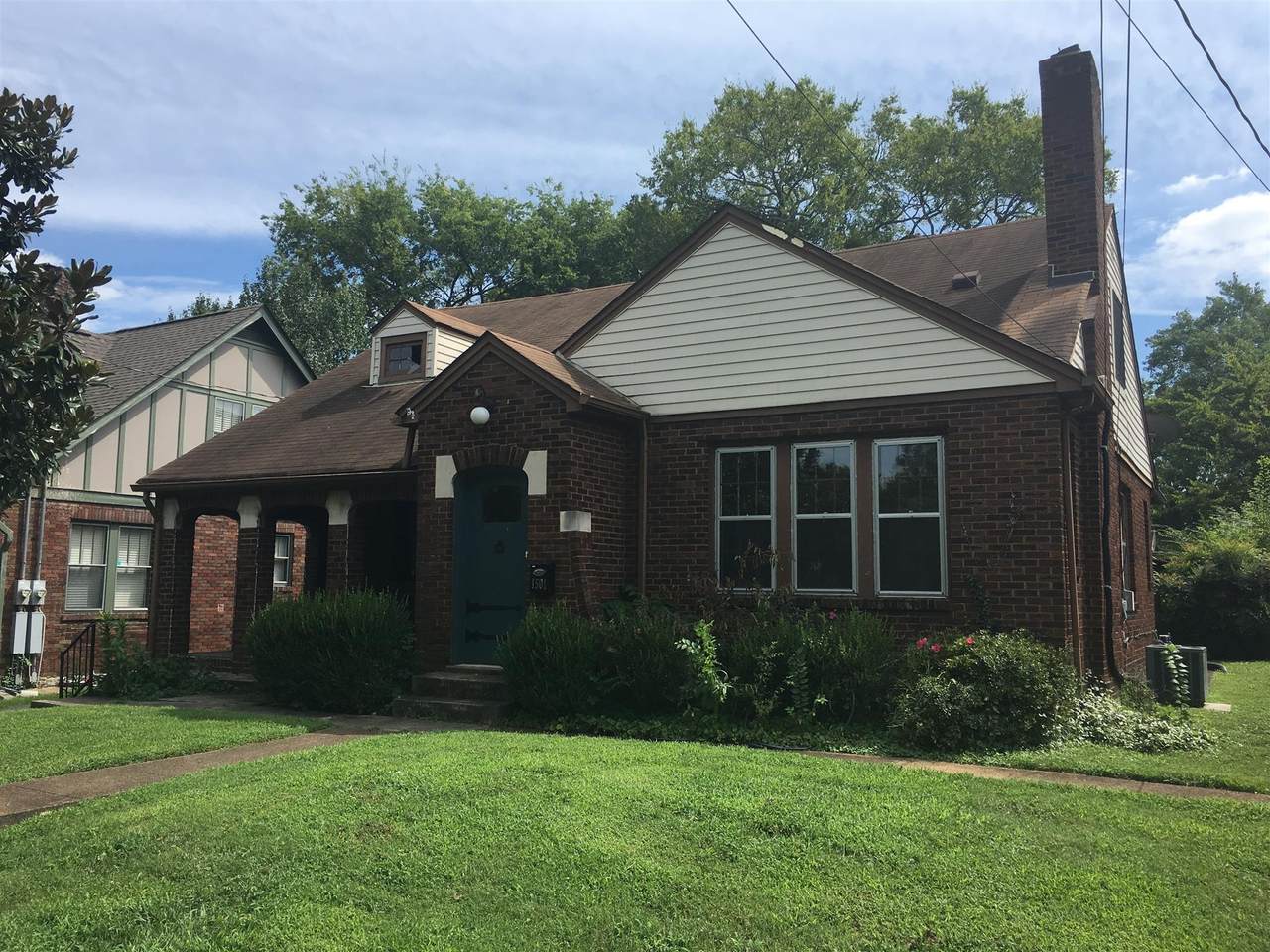 1501 Clayton Ave - Photo 1