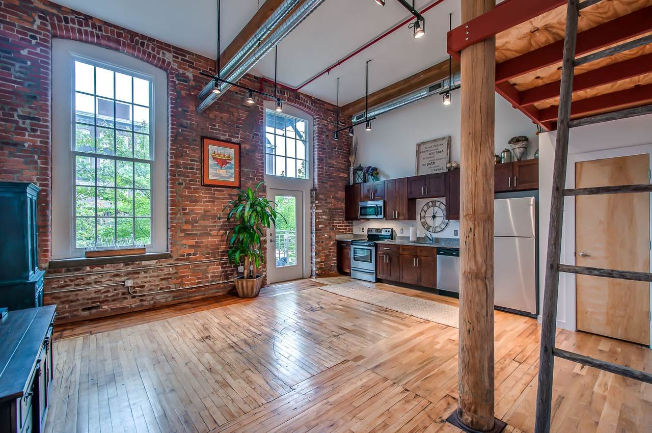 1350 Rosa L Parks Blvd - Photo 1
