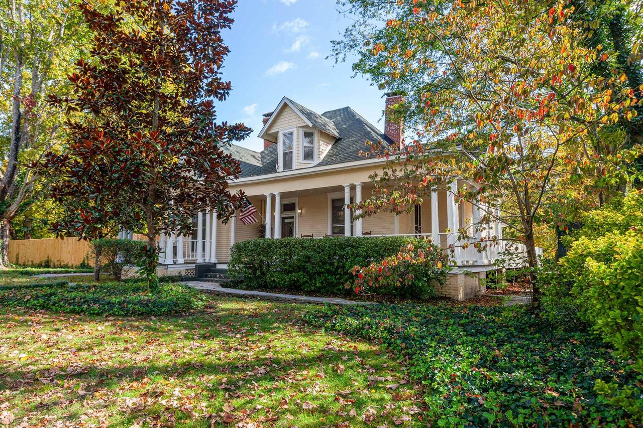 208 Peacock St - Photo 1
