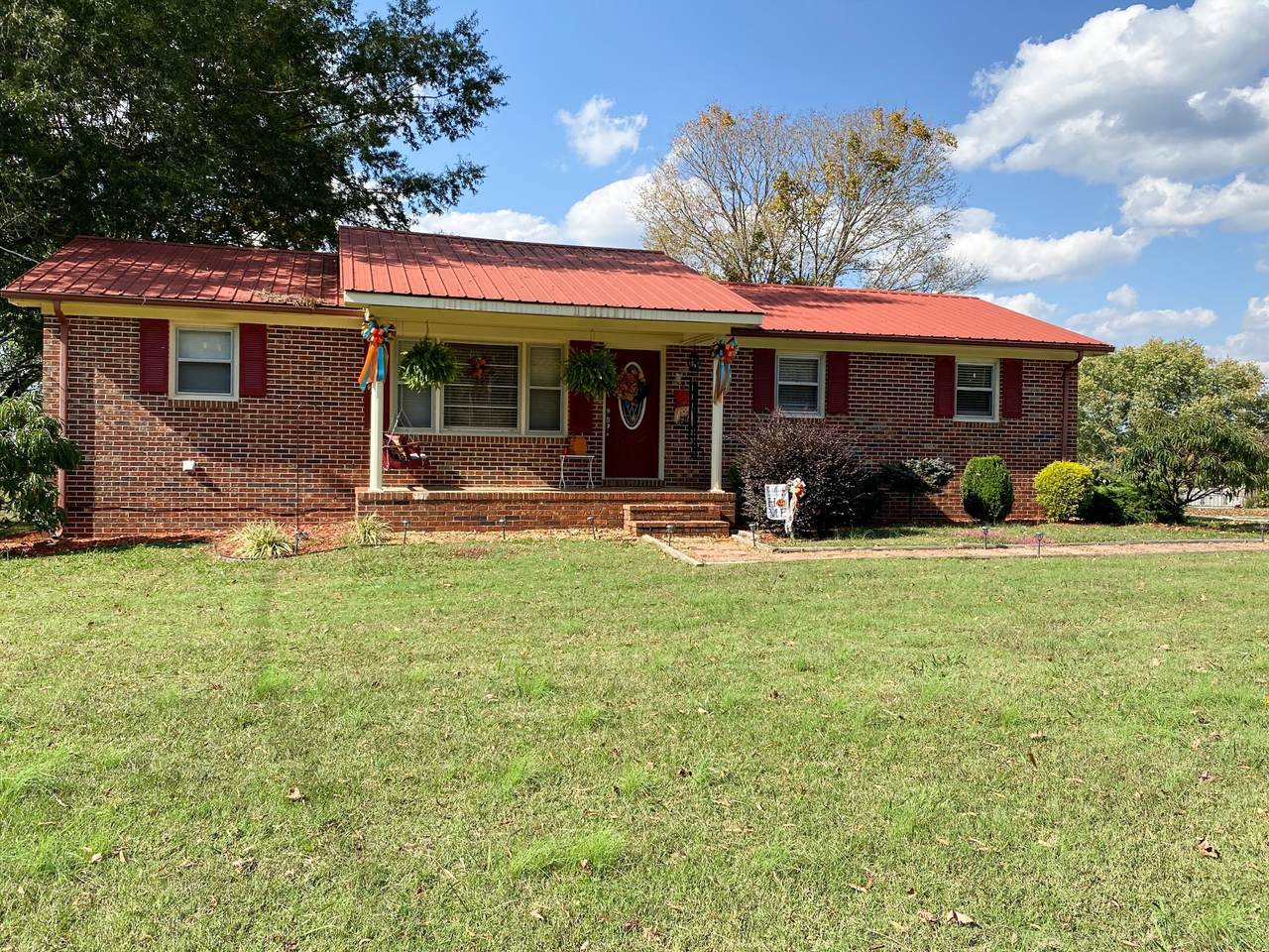 39 Plainview Dr - Photo 1